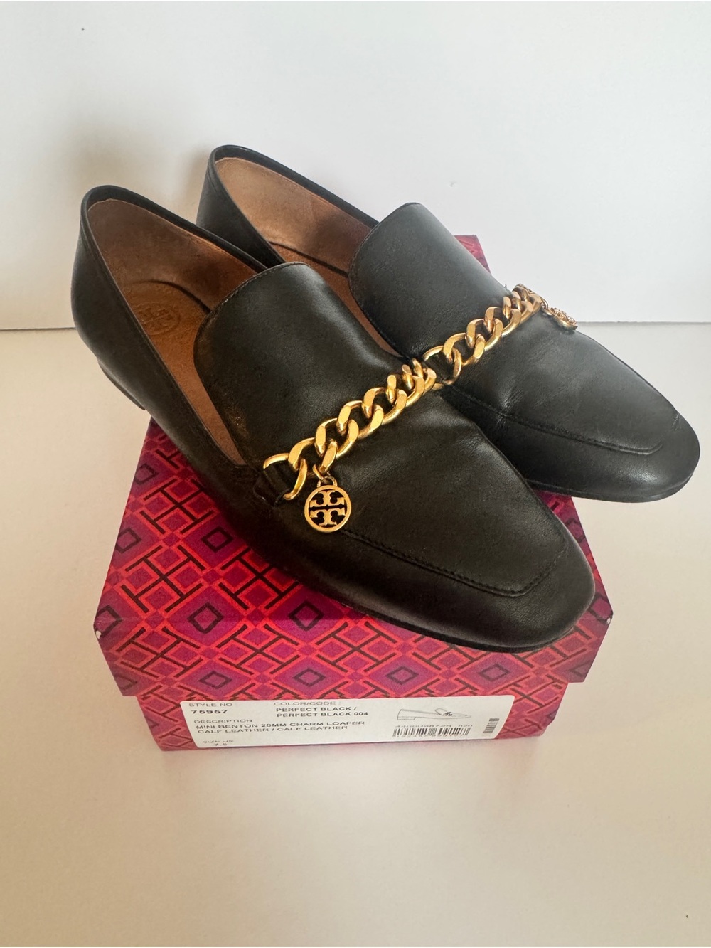 Tory Burch Black Leather Chain-Trim Loafers size 7.5 - Picture 7 of 9